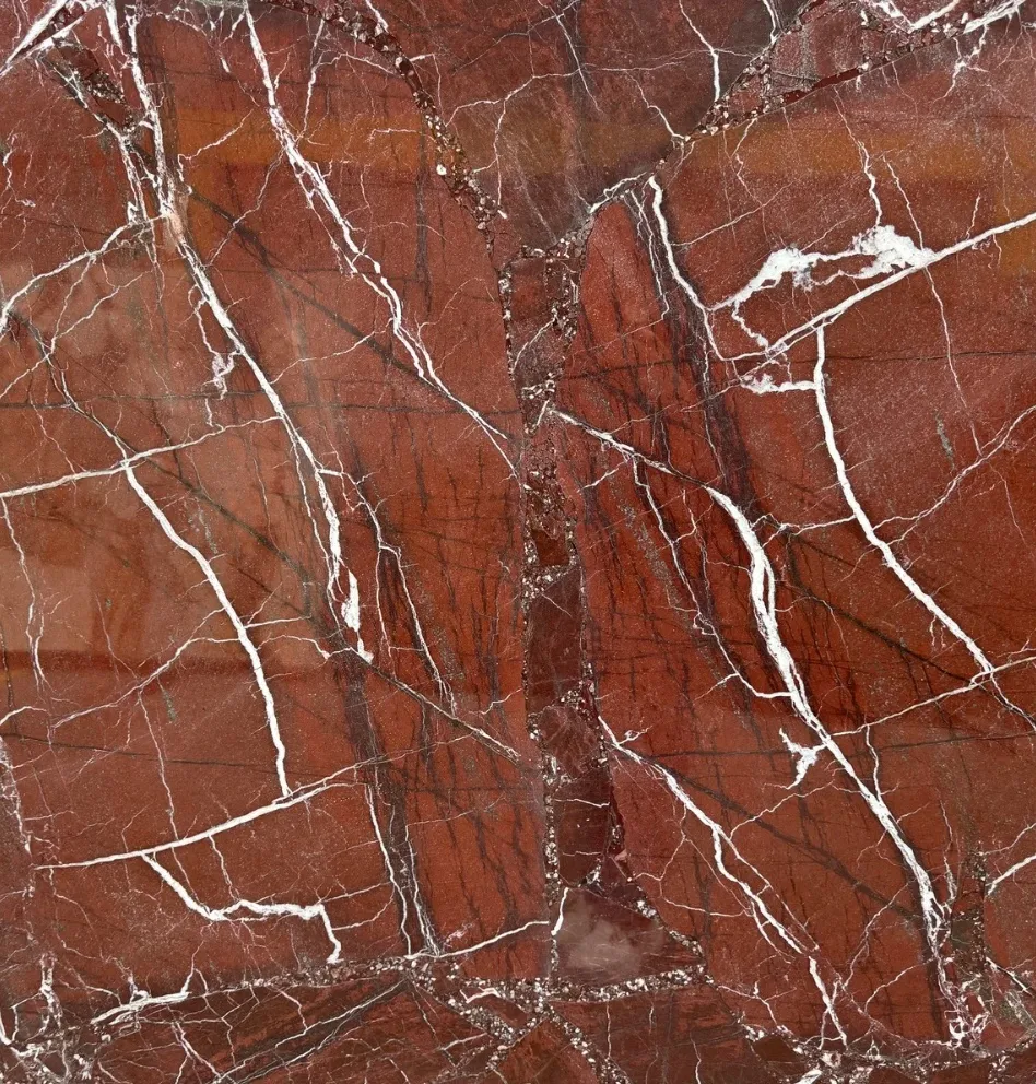 ROSSO LEVANTO